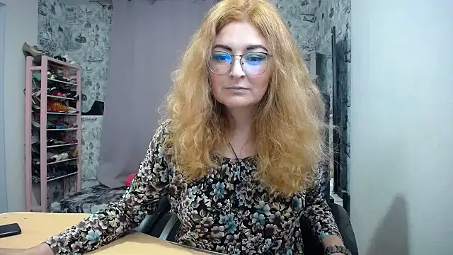 This Camshow Is Loooong - video by Helen1974 cam model