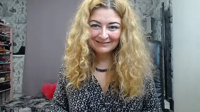 A Simple Camshow - video by Helen1974 cam model