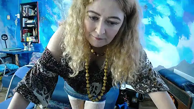 Longish Recent Camshow - video by Helen1974 cam model