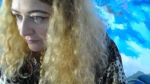 Ethnic Blouse Camshow - video by Helen1974 cam model