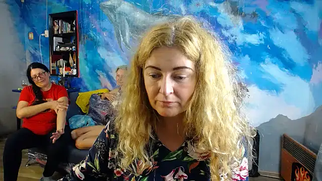 On Webcam With Ozzy And Lisa - video by Helen1974 cam model