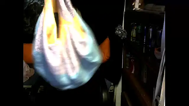 naked dance - video by wLESLYMOSw cam model