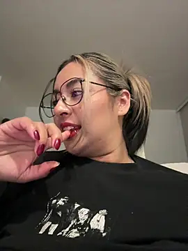 Make my crazy and cum 🔥🔥 – video modela na kameri Rae_Lil_White