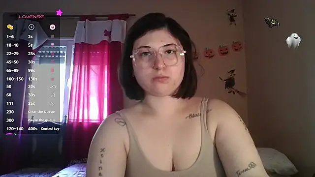 Winter Jacket Tease 😈🧥 - video van imsohornydacom cam-model