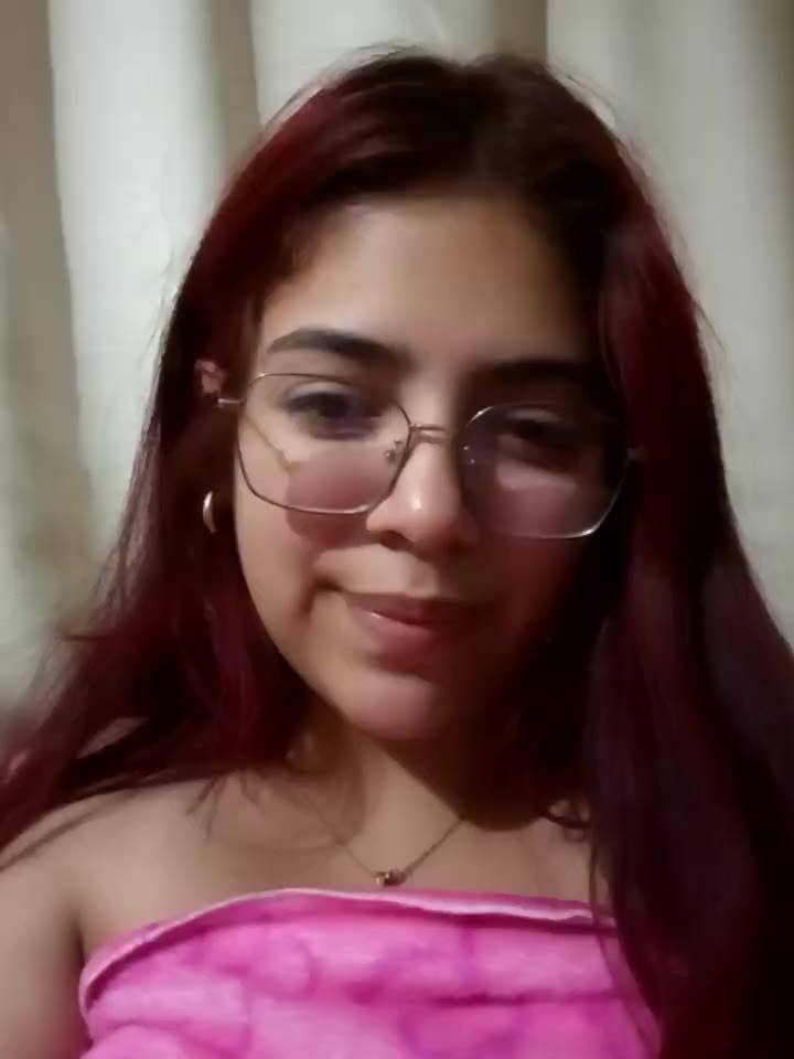 Private Show - video by Rousse_Collinss cam model