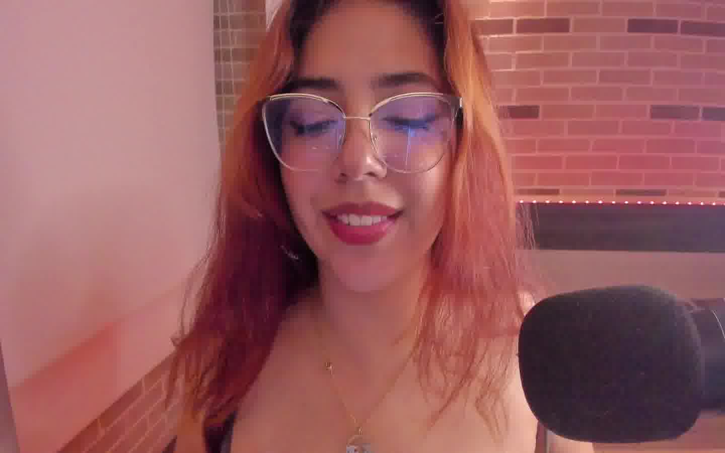 Private Show❤️ - video by Rousse_Collinss cam model