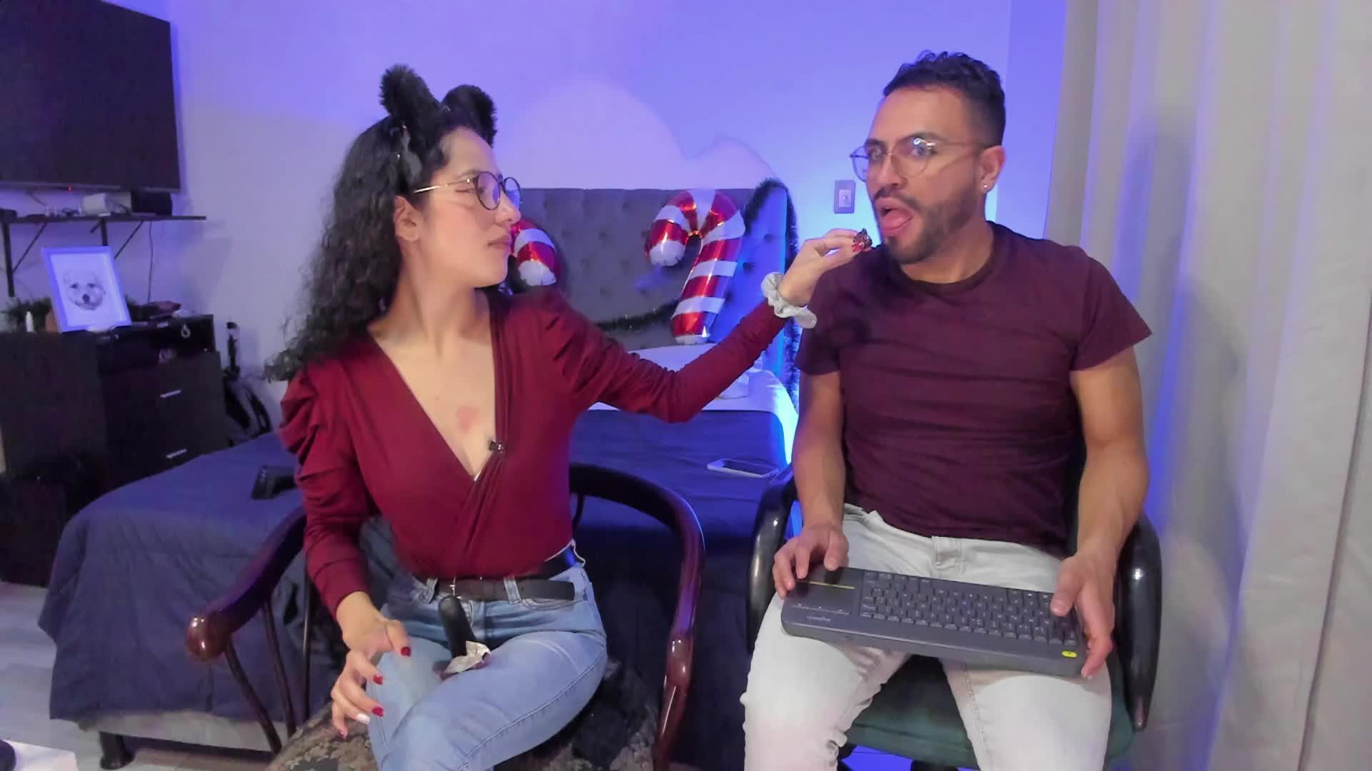 Fucking my kitty in doggy style – video od webkamerové modelky sexx_hunters