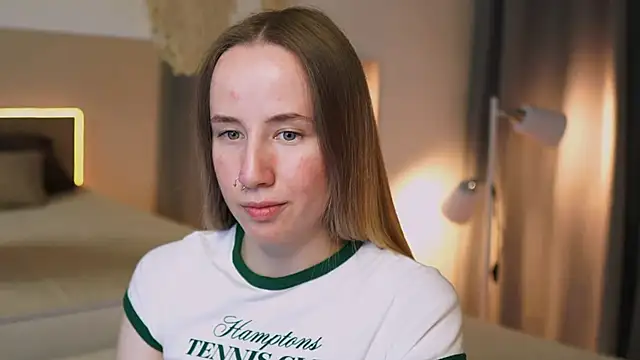 We ride a pillow 💚 - video by Cassie_Kelman cam model