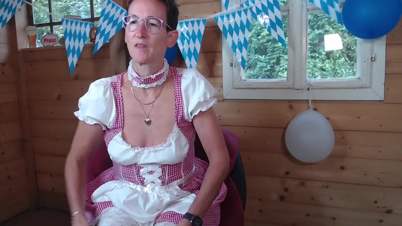 Stripshow mit Dildofick - video by BineSommer cam model