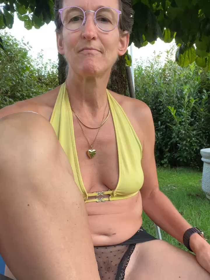 [4 Sep 18:48] Private Show - video by BineSommer cam model