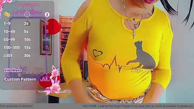 [13 Feb 16:44] Private Show - Vídeo de khiara_moretti, modelo de vídeos