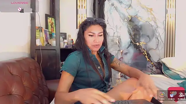 [7 Jul 14:23] Private Show - Vídeo de khiara_moretti, modelo de vídeos