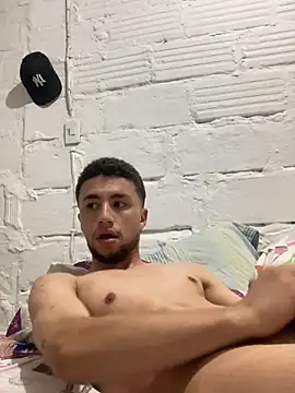 [23 Apr 01:16] Private Show - video av ever10183 cam-modell