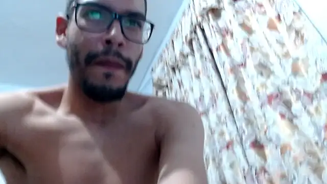 delicius cum – видео вебкам-модели gollfather13