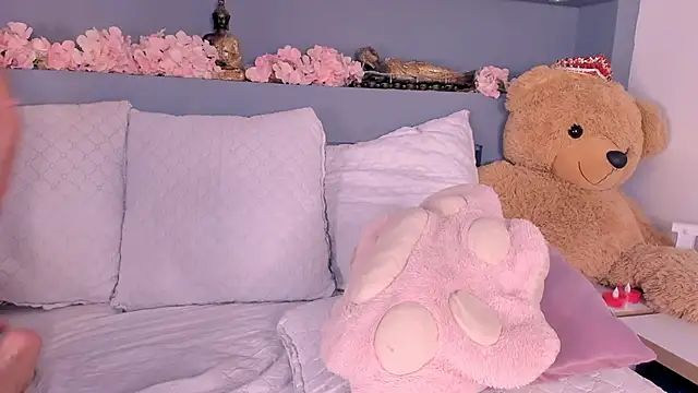 This is a good pair of rebounds  💦 - video by rosemonrooe cam model