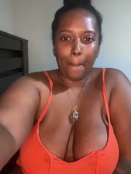 [27 Oct 22:20] Public Show - vidéo du modèle de showcams Oya999IAM