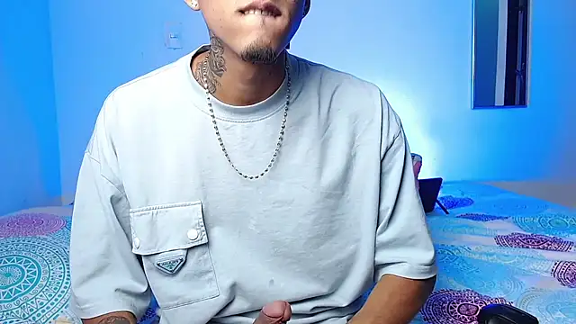 huge load for you baby - vidéo du modèle de showcams Liam_lee