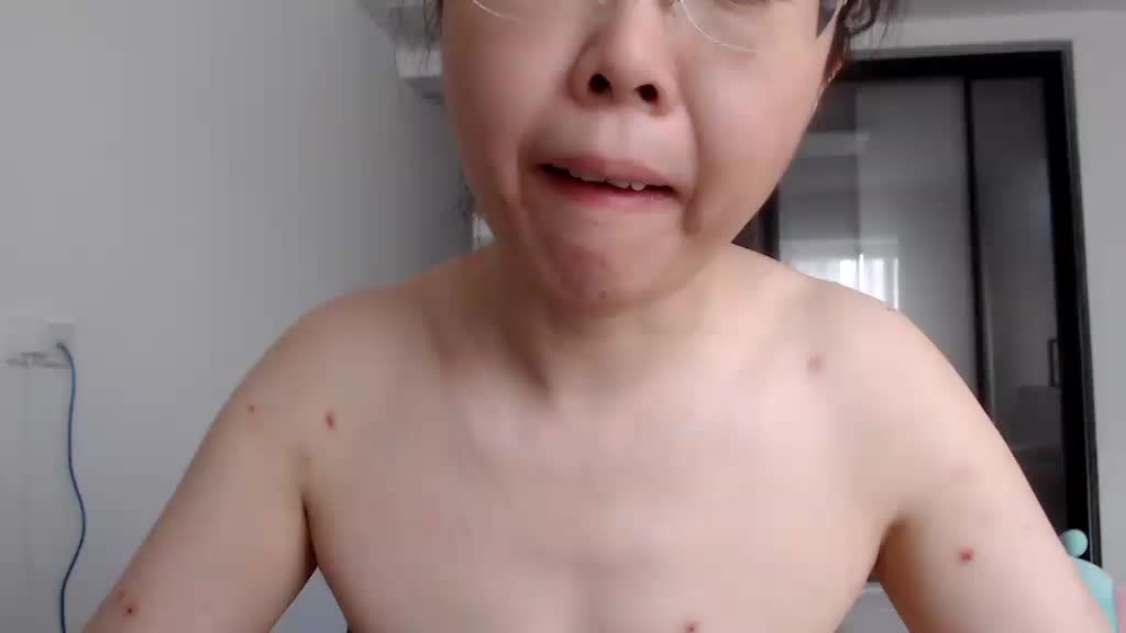 use my tongue lick and suck your big cork hard cock - Vídeo de sonyx, modelo de vídeos