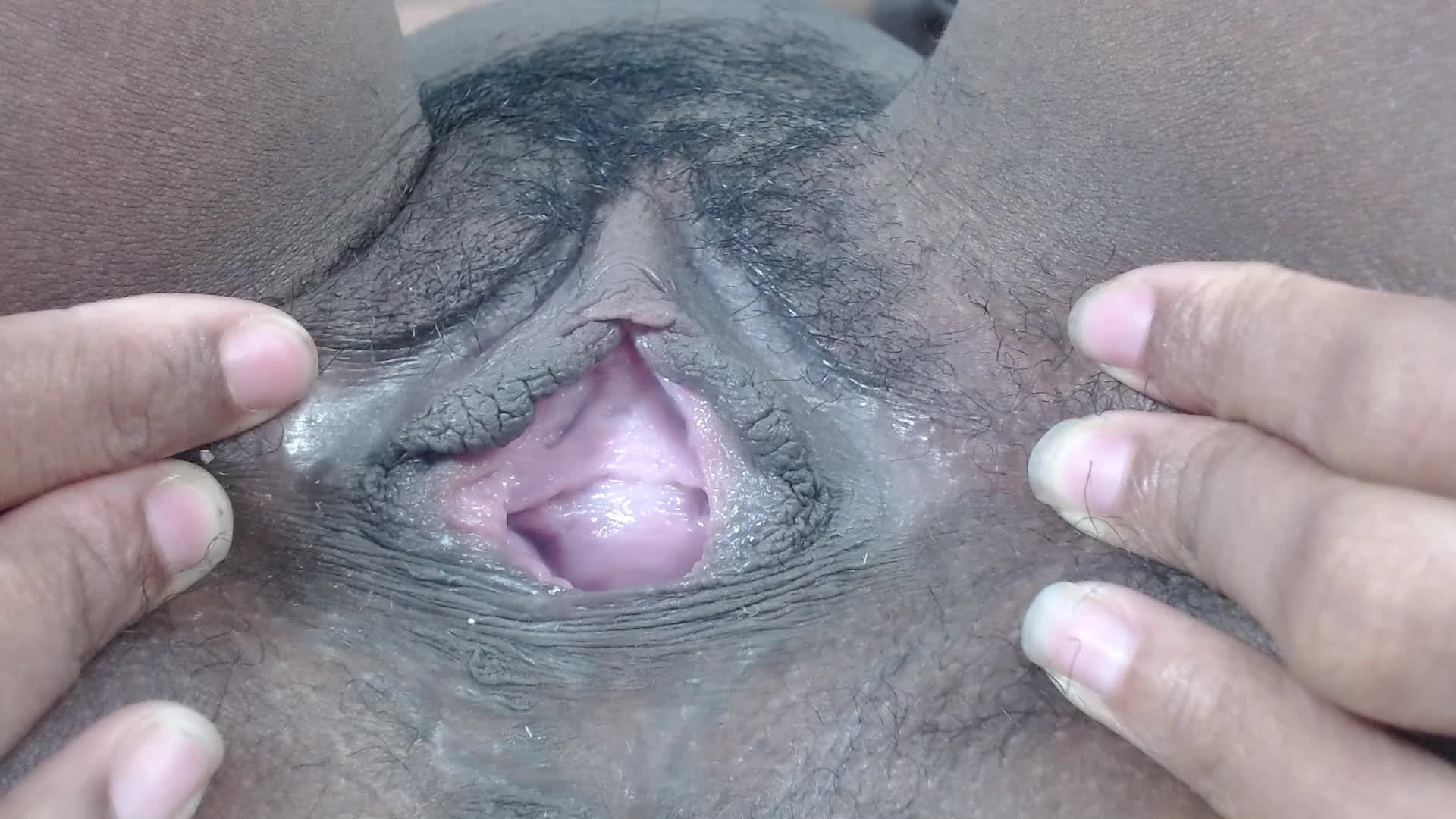 show ass and pussy 😈💦
