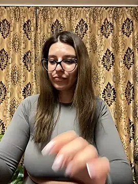 Squirt&spqnk pussy - video van NadiraNoor cam-model