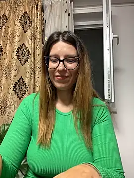 I’m bringing the stethoscope… but not for your heart - video van NadiraNoor cam-model