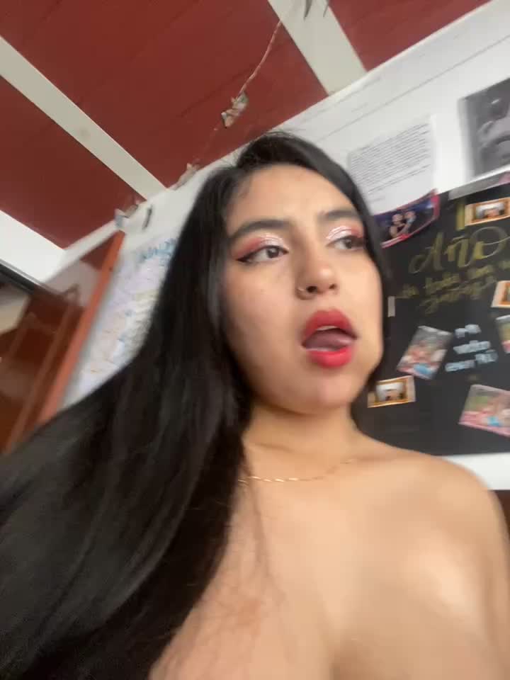 PVT SHOW LICK PUSSY - فيديو من PamelaFtMia موديل الكام