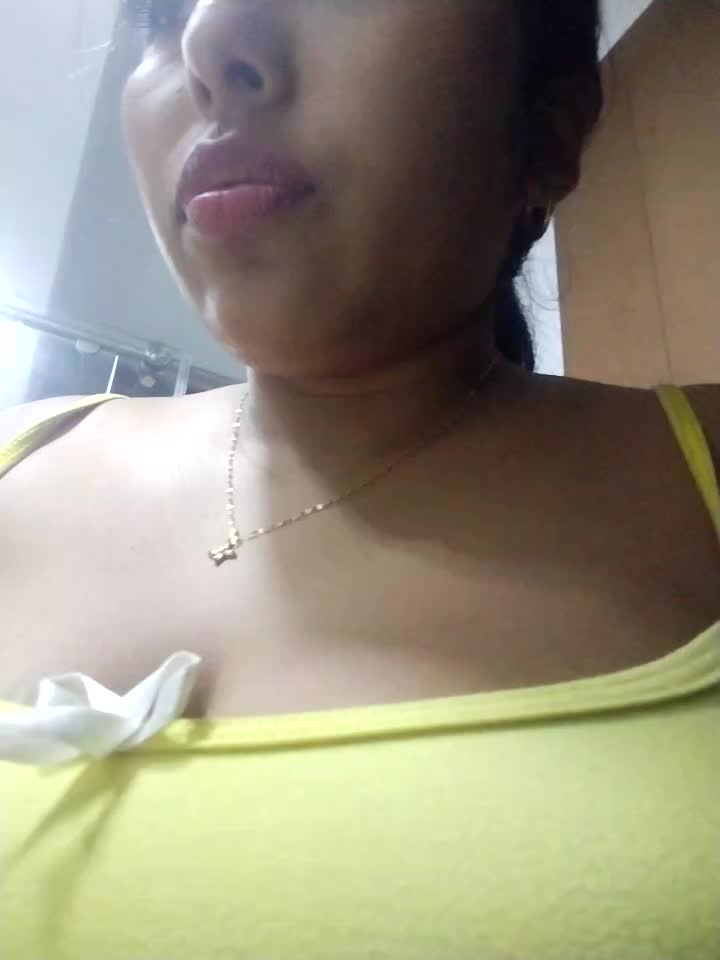 squirt in my bathroom - video by emmyjhonson07 cam model