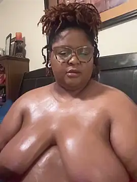 [1 Feb 01:07] Private Show - video by kweenxkarma cam model