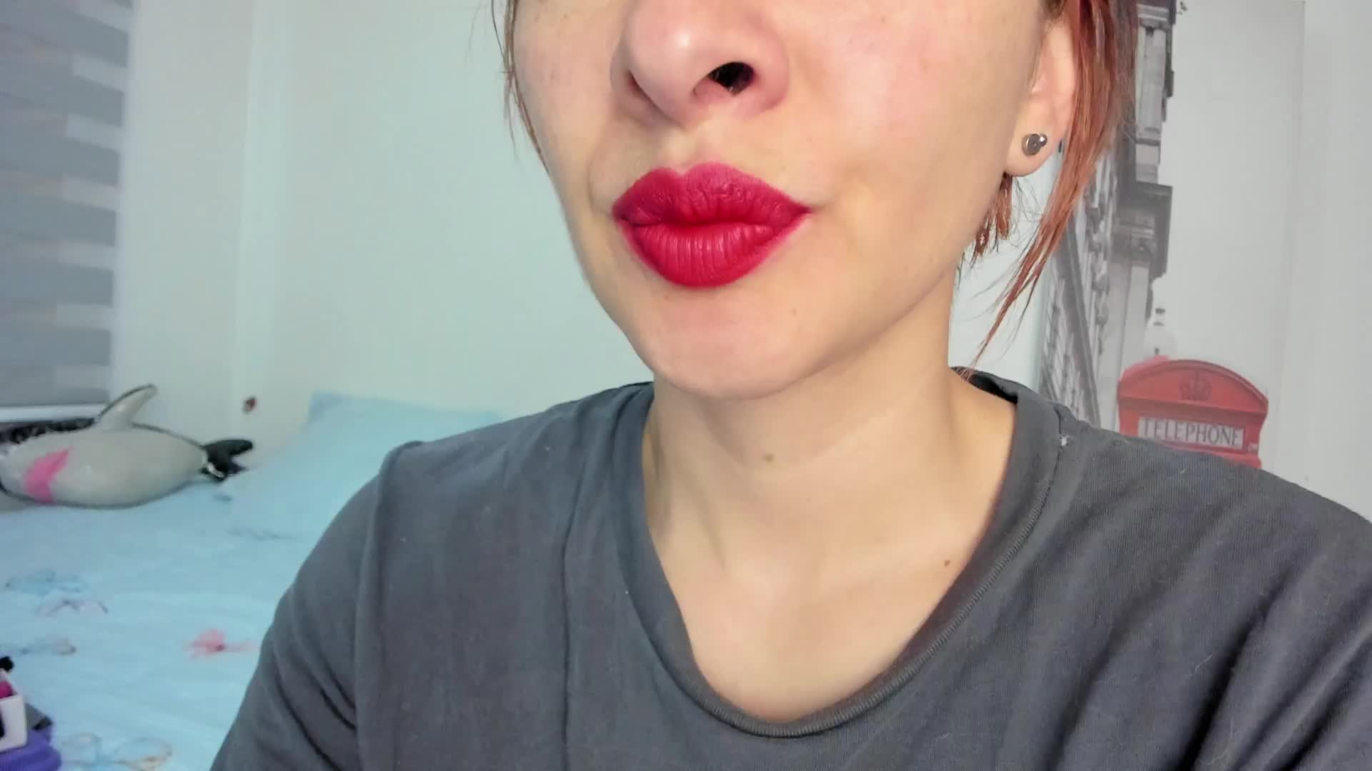 Nose Fetish? Here the best – video od webkamerové modelky queen_fetish
