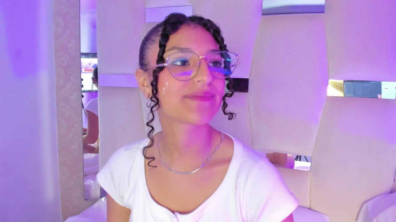 [13 Sep 04:40] Private Show - 視頻由 Miia002 主播提供