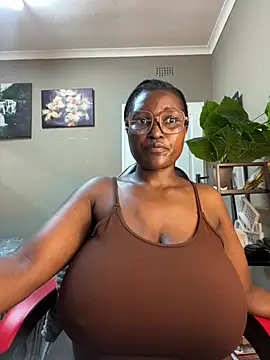 [21 Jan 03:41] Private Show - video van Bustygoddess32 cam-model