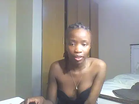 [4 Jul 04:46] Private Show - video by sexxieassy_hanaz cam model