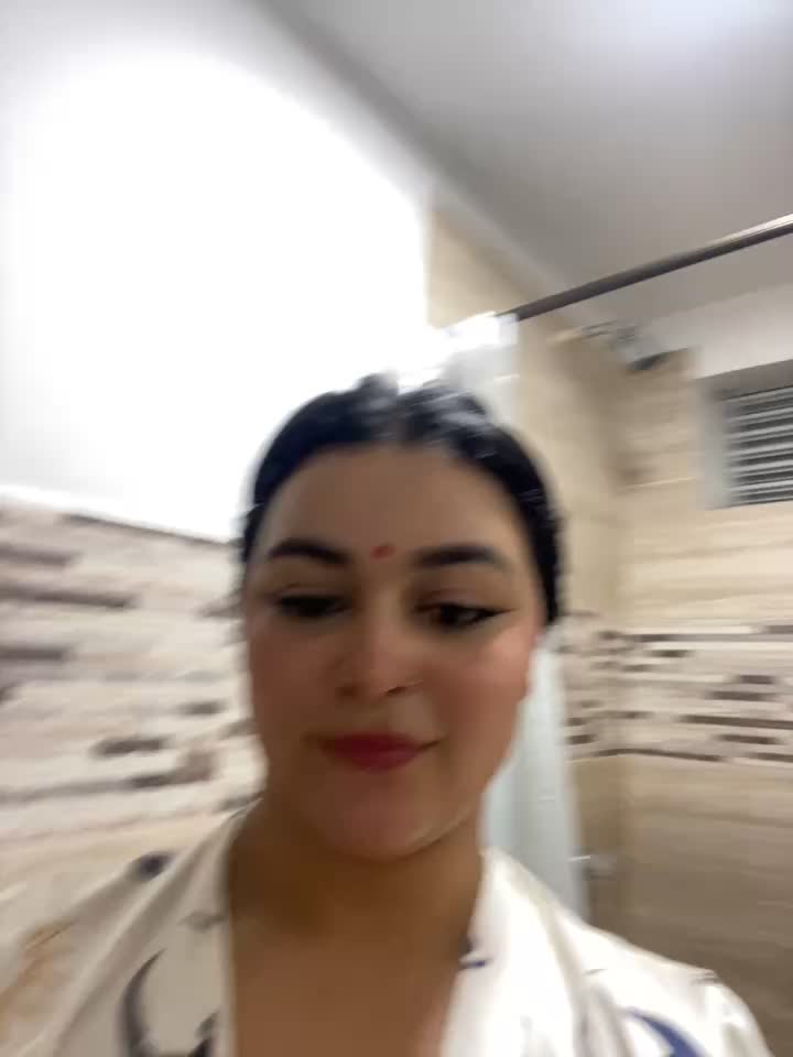 Let's take a shower together - video by alina_stark cam model