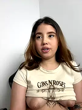 MASTURBATE + DILDO IN ASS - vídeo de Lia_sex69 modelo de câmara