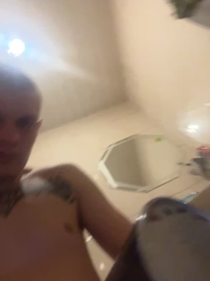 [6 Mar 06:53] Private Show – video af Kranik210 cam-model