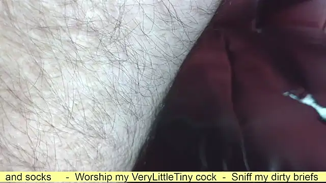 Strip and wet cock show - فيديو من hairyandtiny موديل الكام