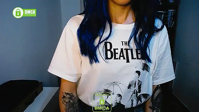 Dance  suck my feet - video by dakota_senju cam model