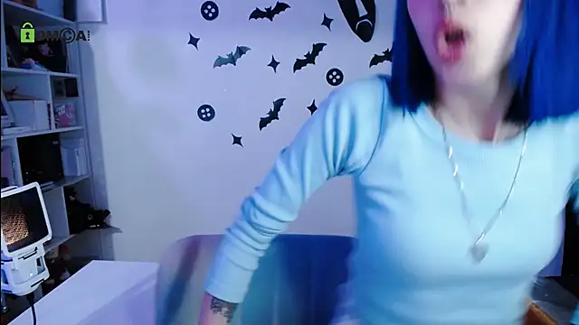 Taste my petite body – video od webkamerové modelky dakota_senju