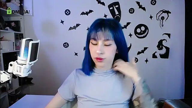 Tickle my armpit – video od webkamerové modelky dakota_senju