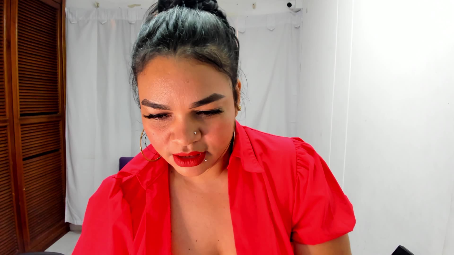 fucking my pussy what a delight - video by chloe__32 cam model