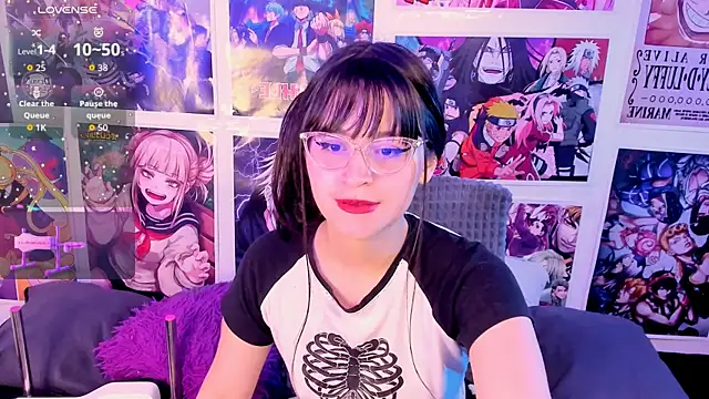 FULL NAKED AND PLAY  WTH MY PUSSY <3 - video by _urcutekitty cam model