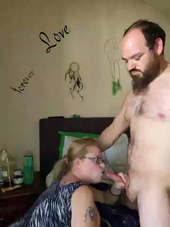 Blow Job and cum - video by Toybox13_ cam model