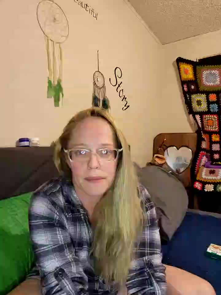 Alone...with my toys for happy end - video by Toybox13_ cam model