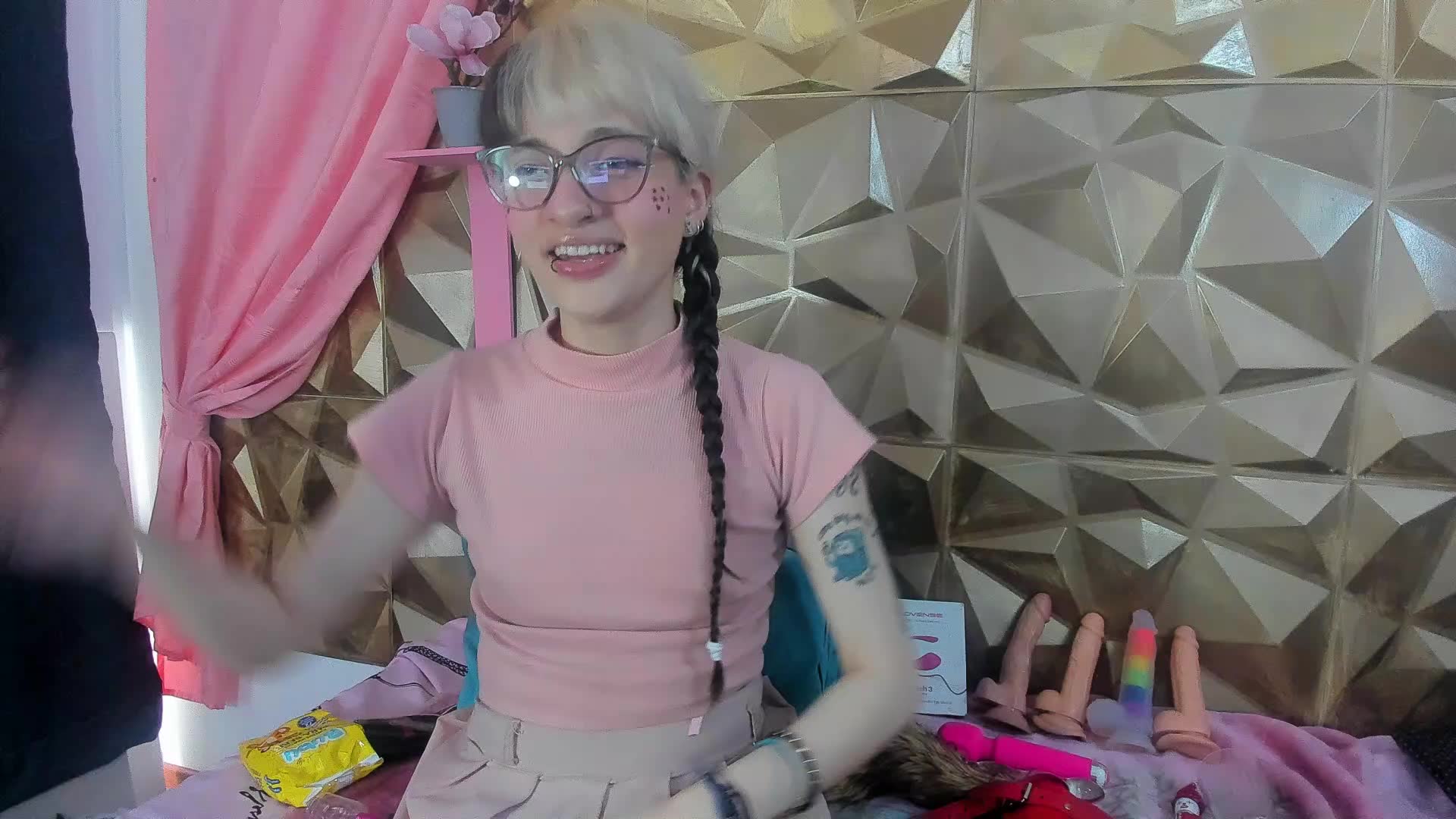 [22 Jul 08:55] Private Show - video by neeko_princes cam model