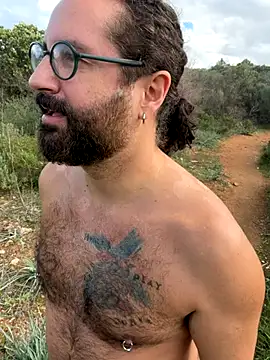 Desnudo en la calle - فيديو من eduardbareback موديل الكام