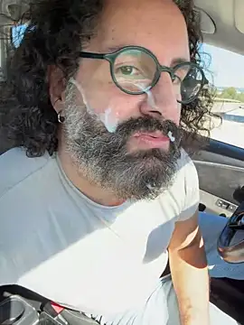 Jugando con la leche espesa Pregada en mi cara - فيديو من eduardbareback موديل الكام