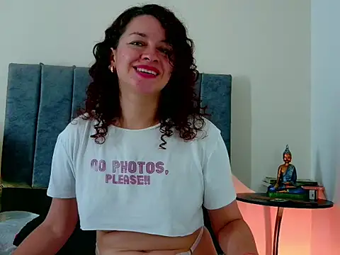 Hot dance and anal play－カメラキャストのArtesanaMKの動画