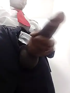 [22 Dec 21:04] Public Show - vidéo du modèle de showcams 24Centimetrovergon