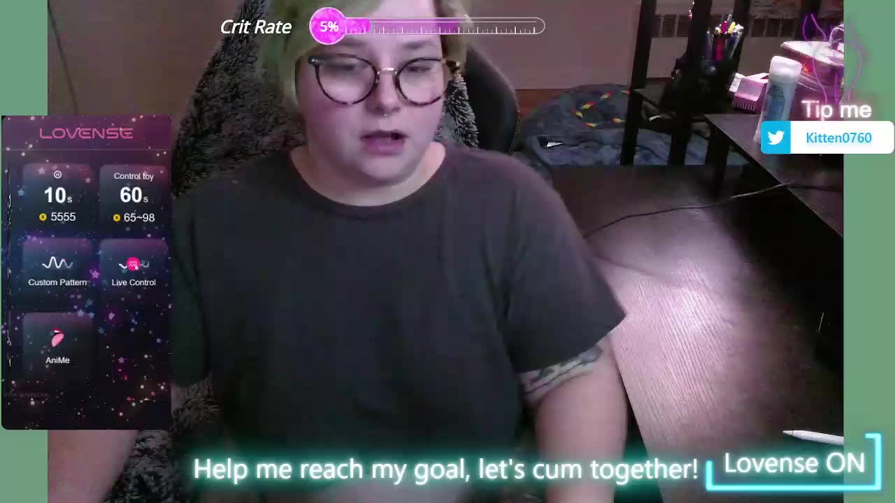 show off tits, shake a lil ass and watch me slide off my panties [17 Jan 20:18] Private Show - סרטון של kitten0760, דוגמן/ית מצלמה