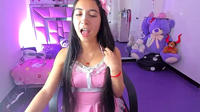 Showing off her new boobs, mor anal and squirt